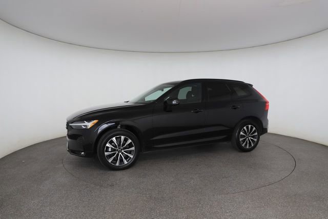 Used 2023 Volvo XC60 B5 Plus image 5