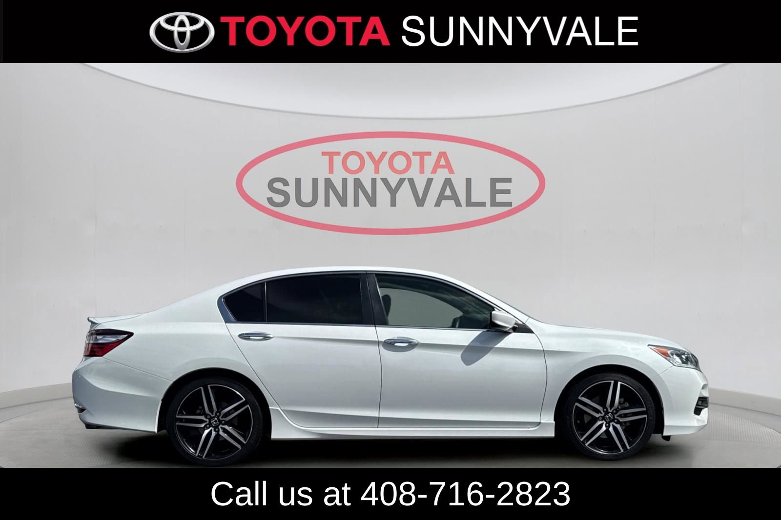 Used 2017 Honda Accord Sport image 9