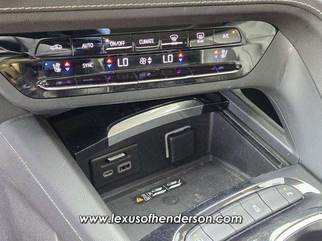 Used 2022 Buick Envision Avenir w/ Safety Package FWD image 29