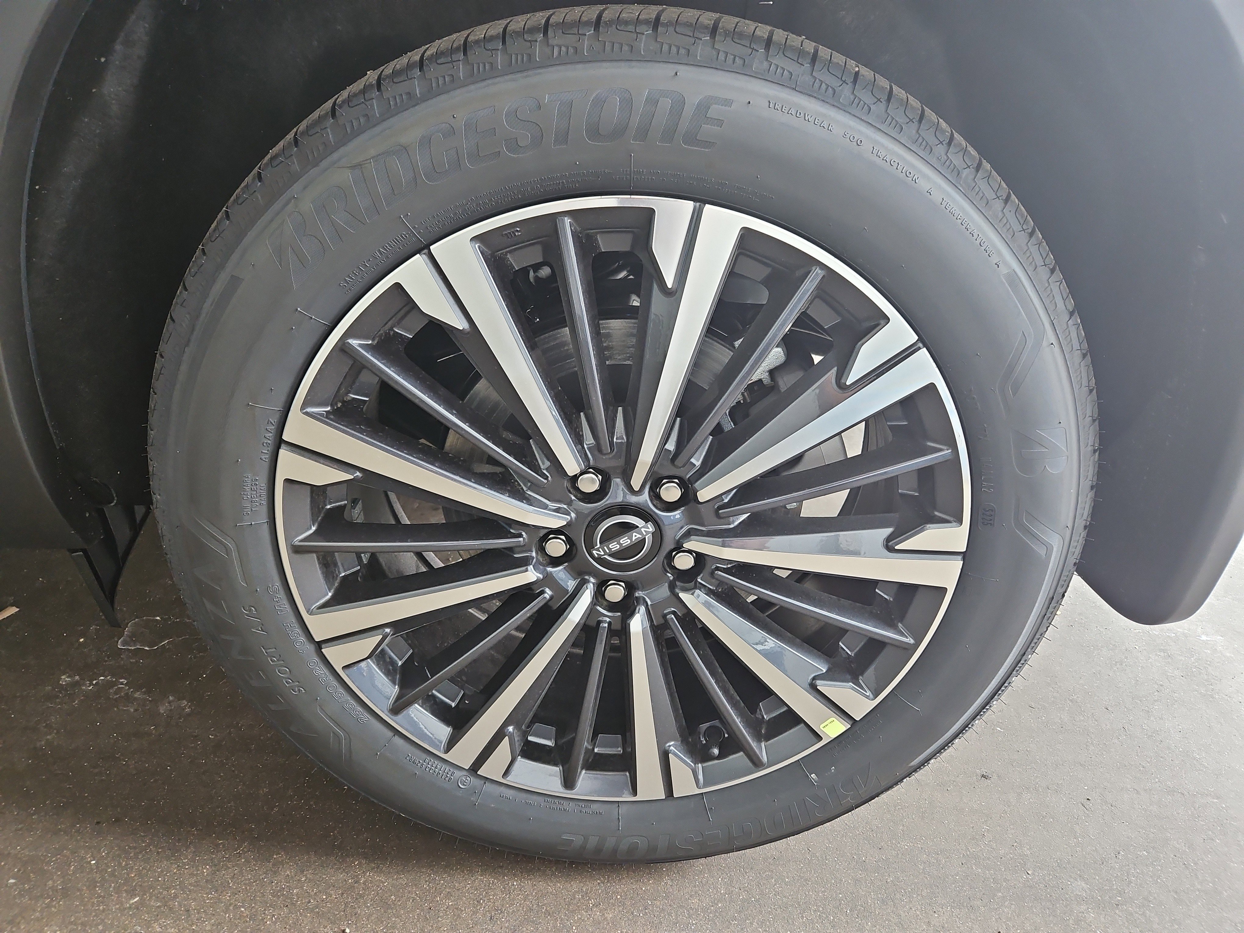 New 2026 Nissan Pathfinder Platinum AWD/4WD image 25