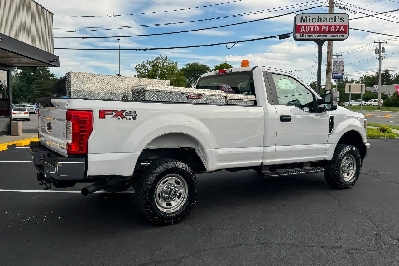 Used 2019 Ford F250 XL w/ XL Value Package AWD/4WD image 4