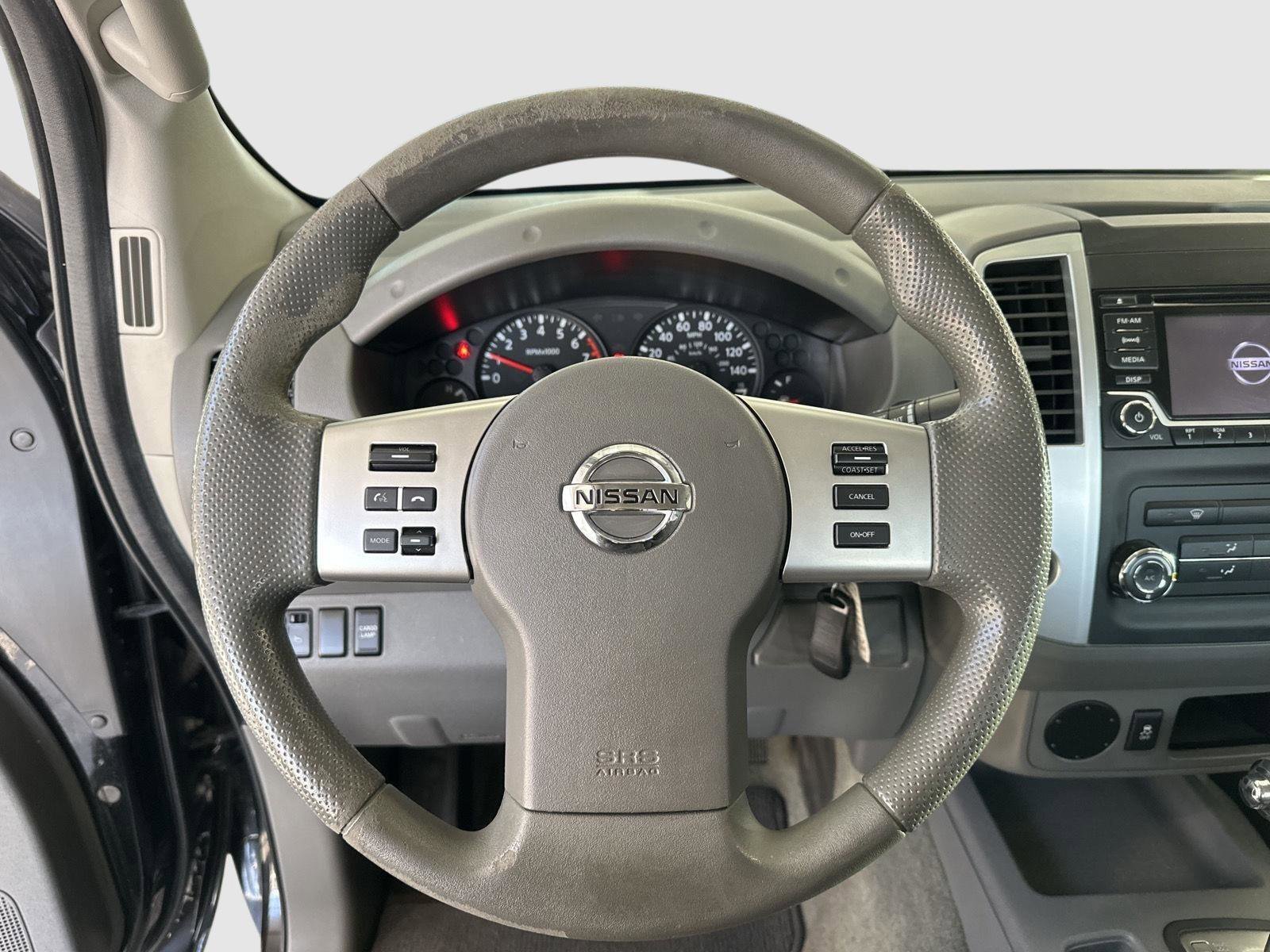 Used 2016 Nissan Frontier SV image 14