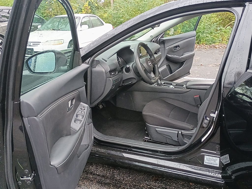 Used 2025 Nissan Sentra S w/ Trunk Package FWD image 10