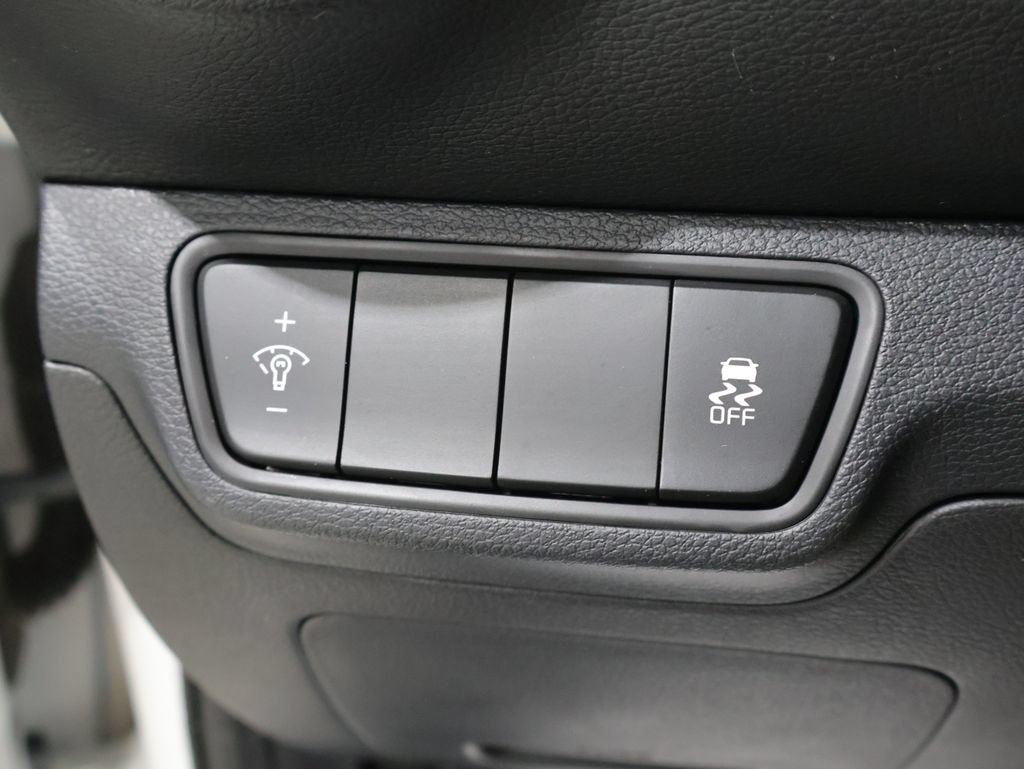 Used 2024 Kia Forte LXS FWD image 29