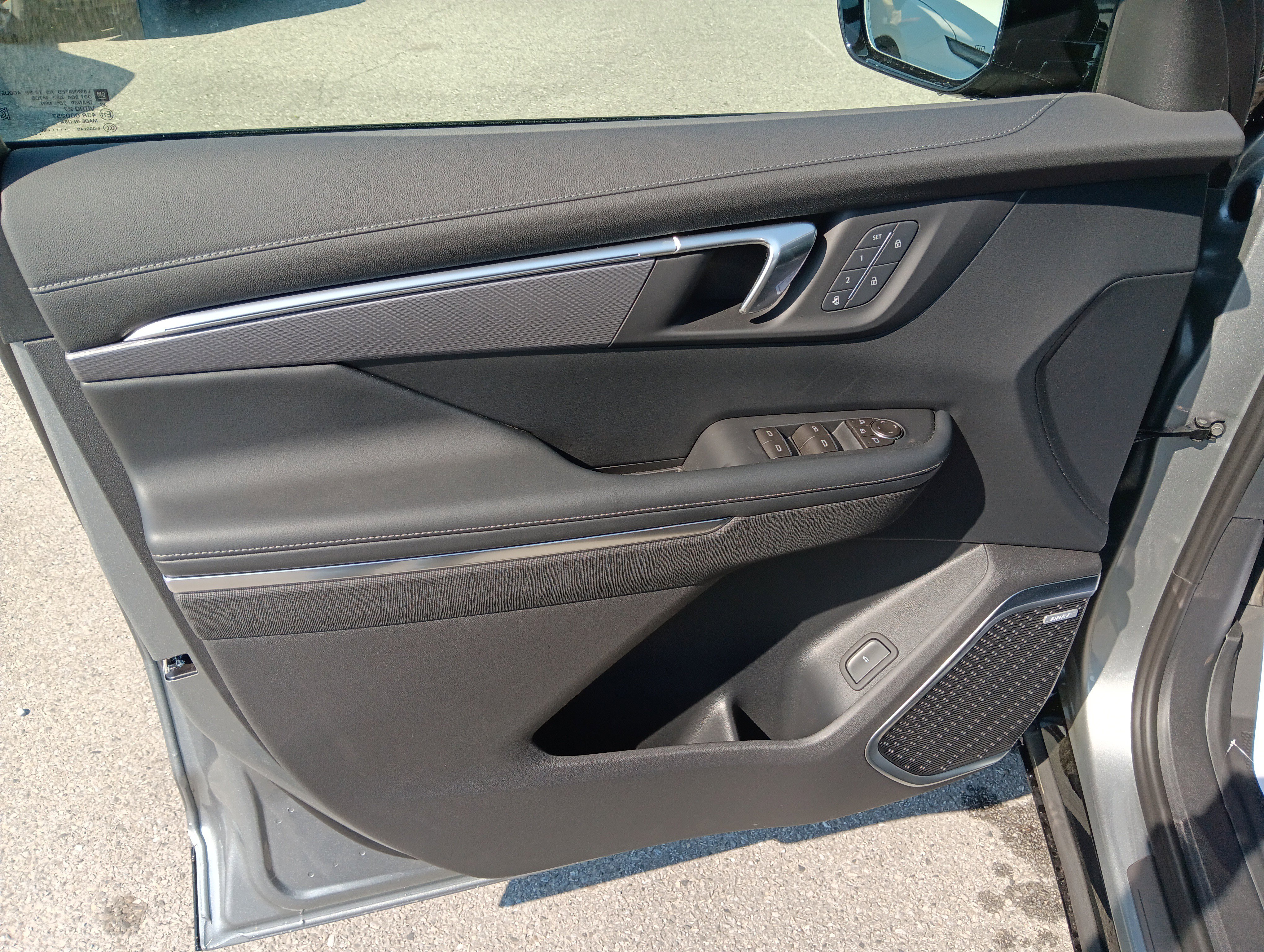 New 2026 Buick Enclave Sport Touring w/ Power Package image 8
