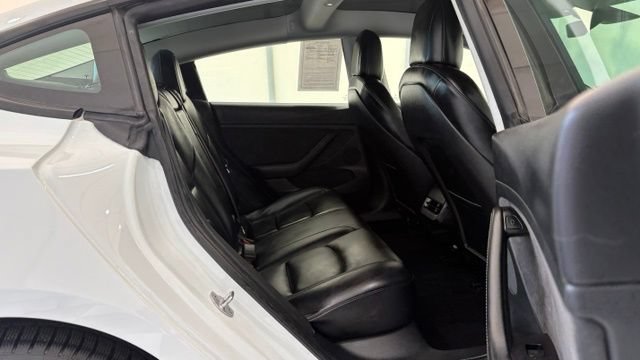 Used 2021 Tesla Model 3 Standard Range Plus RWD image 24