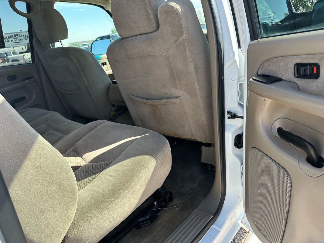 Used 2003 Chevrolet Silverado 2500 LS w/ Skid Plate Package AWD/4WD image 19