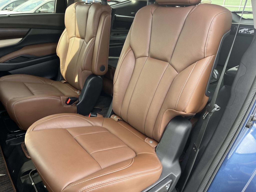 Used 2021 Subaru Ascent Touring w/ Popular Package #2 image 21