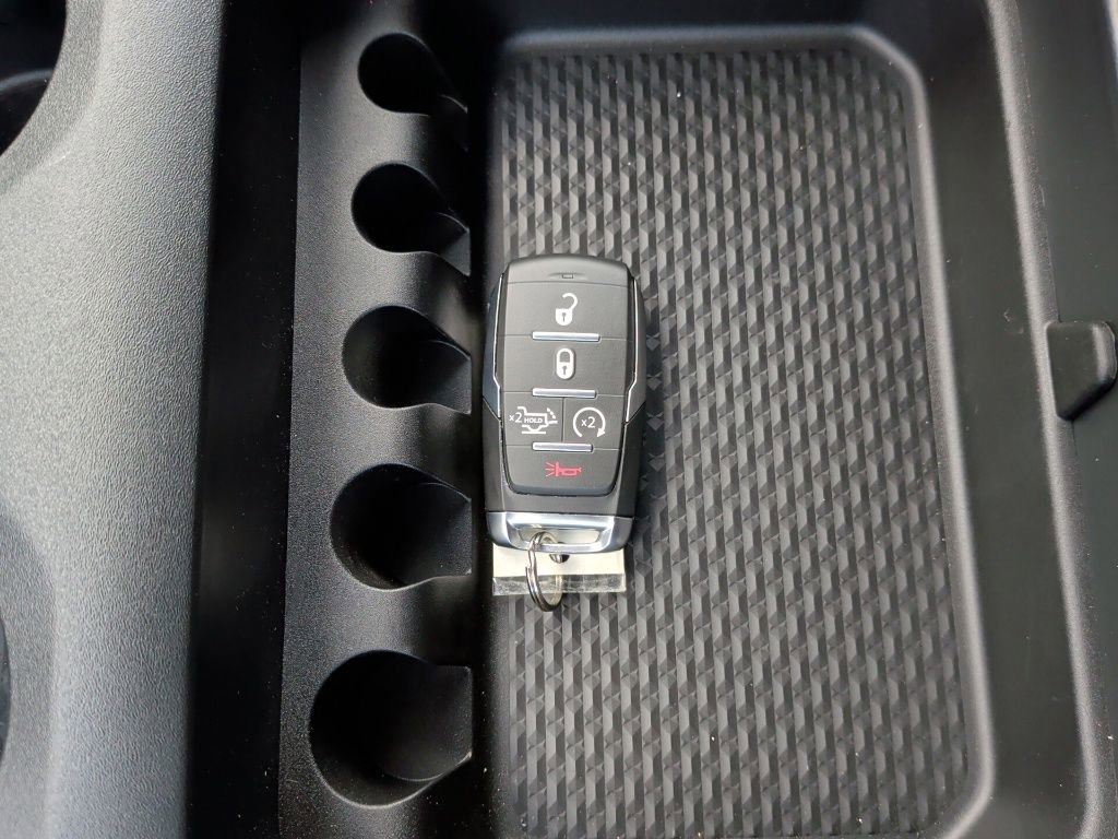 New 2026 RAM 1500 4x4 Crew Cab image 47