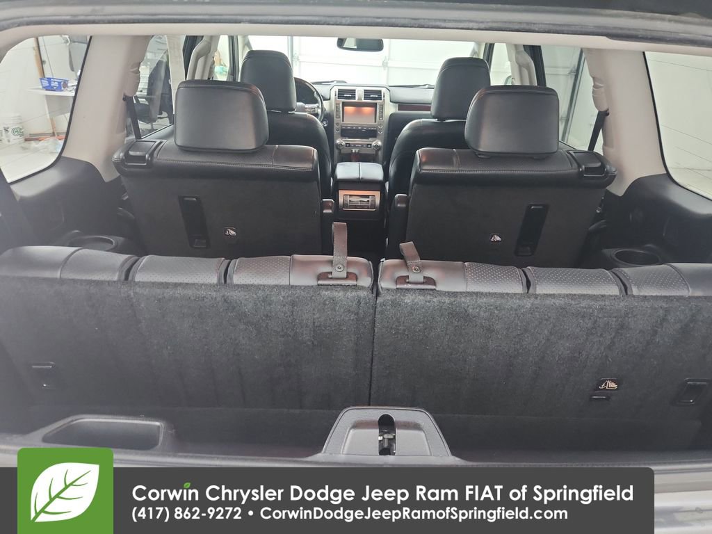 Used 2017 Lexus GX 460 Luxury w/ Preferred Accessory Package image 34