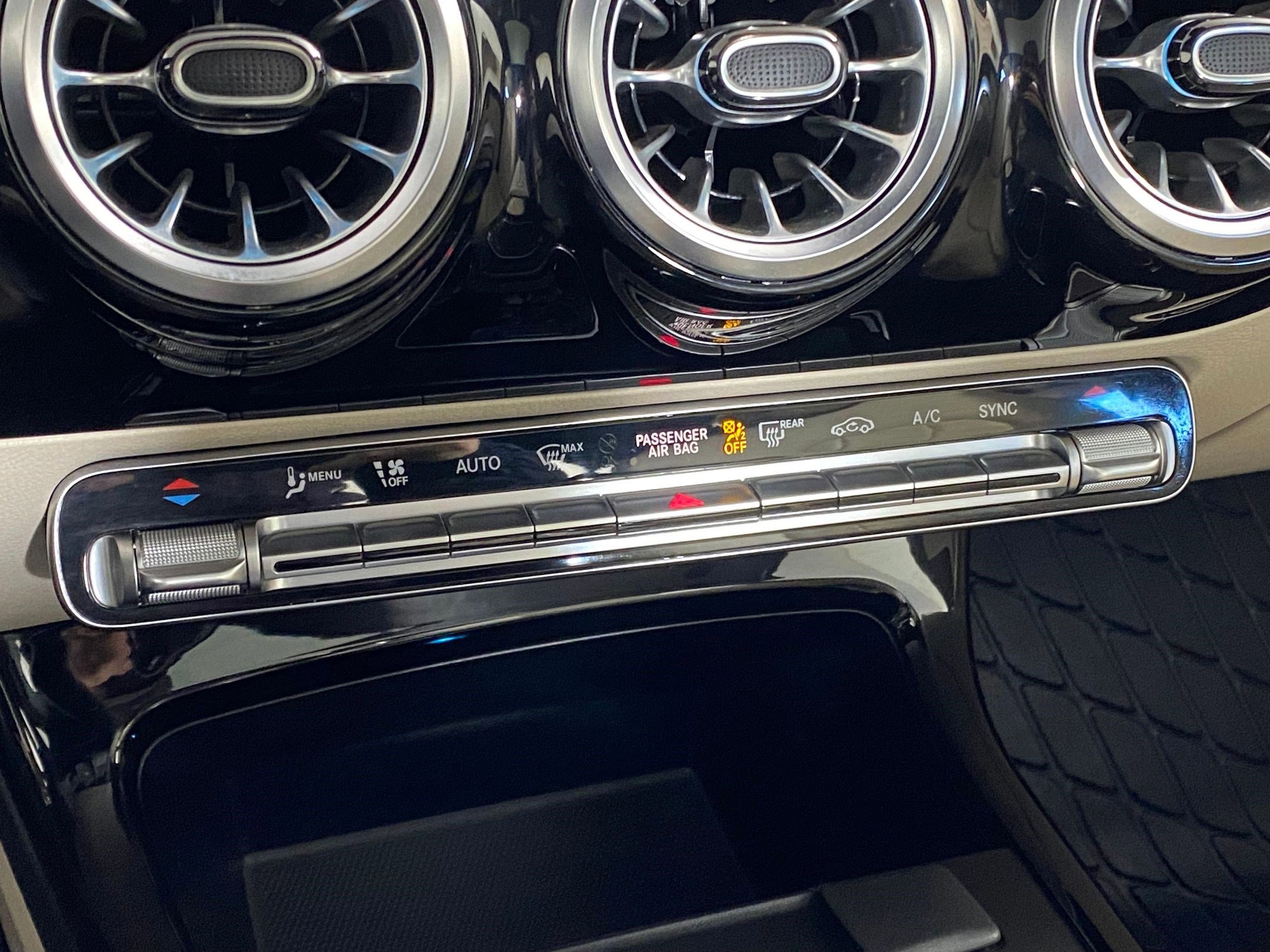 Certified 2022 Mercedes-Benz A 220 4MATIC image 27