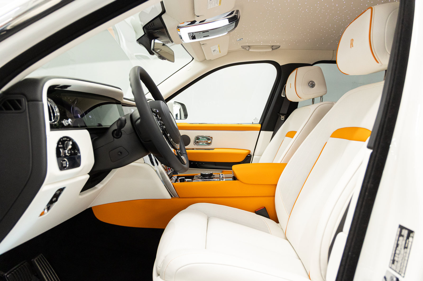 New 2027 Rolls-Royce Cullinan AWD/4WD image 34