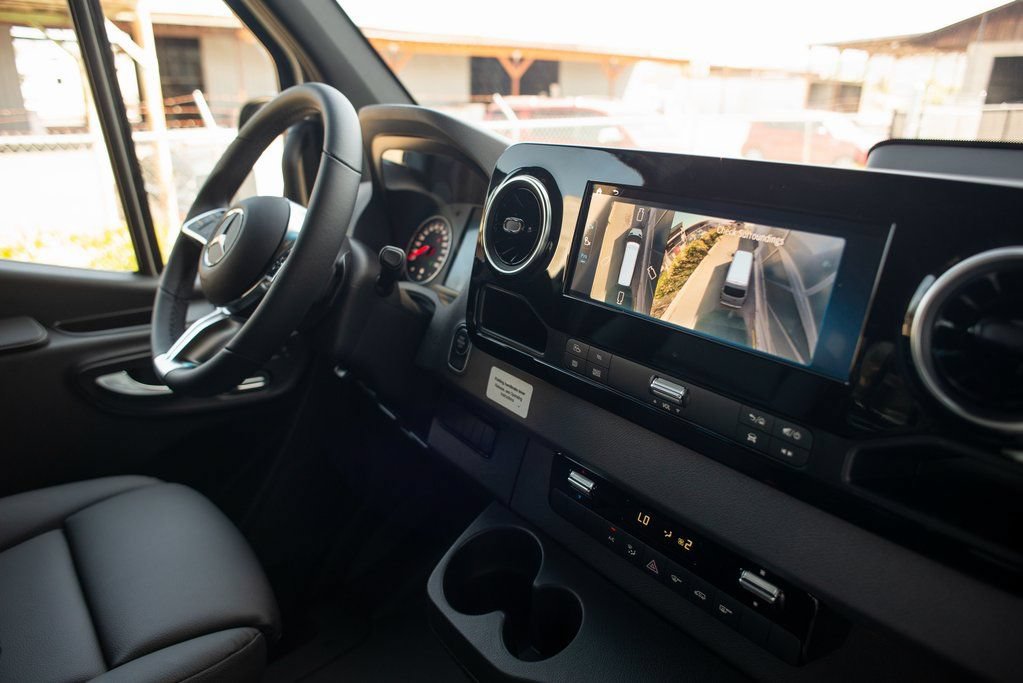 New 2025 Mercedes-Benz Sprinter 2500 image 18
