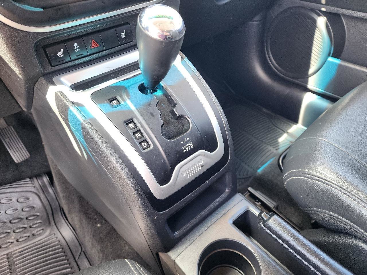 Used 2015 Jeep Compass Latitude FWD image 20