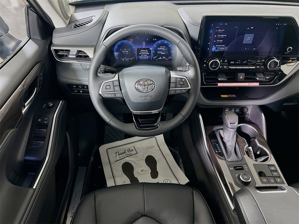 New 2026 Toyota Highlander Limited image 19