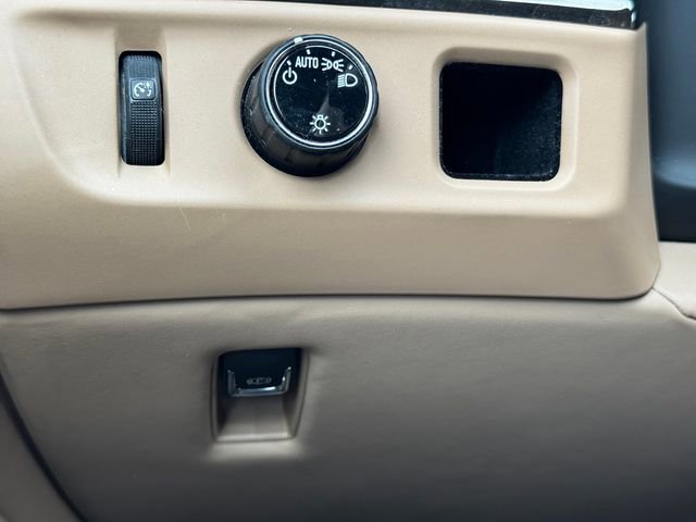 Used 2020 Cadillac Escalade Platinum RWD image 25