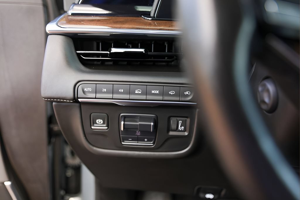 Certified 2024 Cadillac Escalade Sport Platinum AWD/4WD image 14