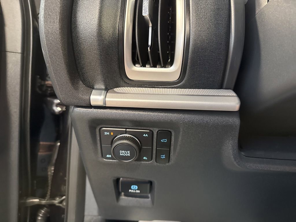 Used 2025 Ford Expedition Max Active AWD/4WD image 20