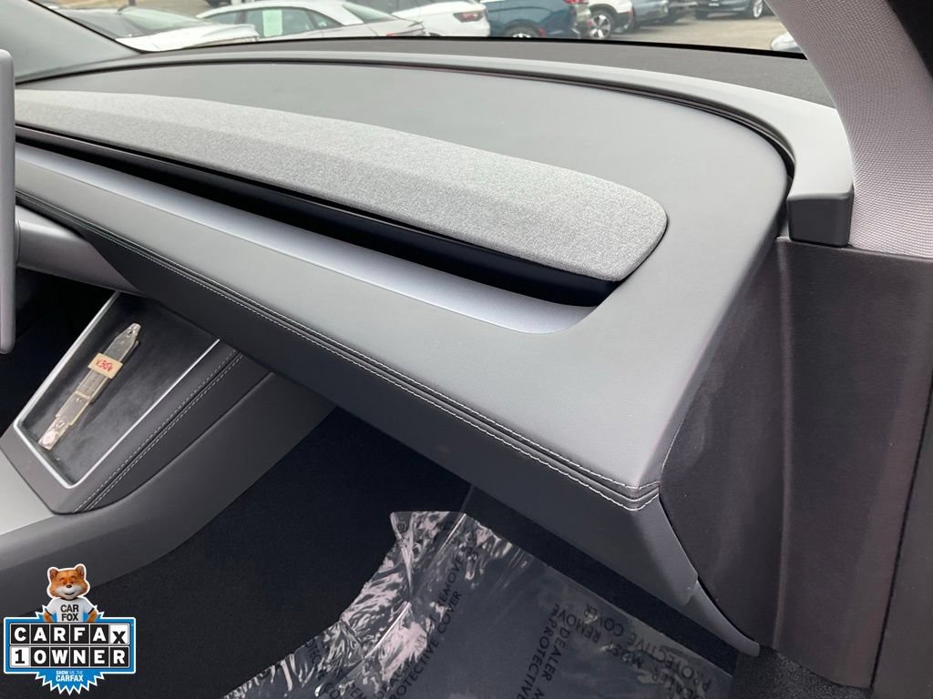 Used 2026 Tesla Model Y AWD image 71