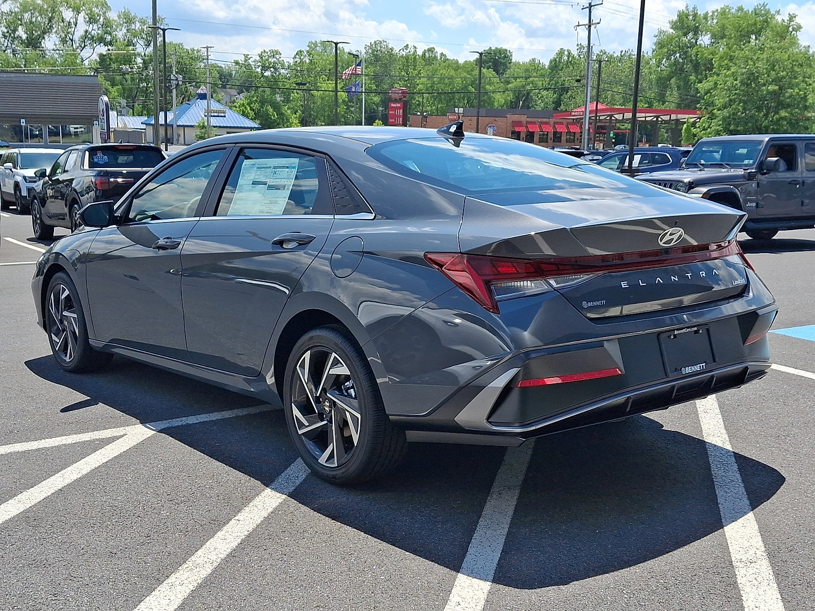 New 2026 Hyundai Elantra Limited FWD image 4