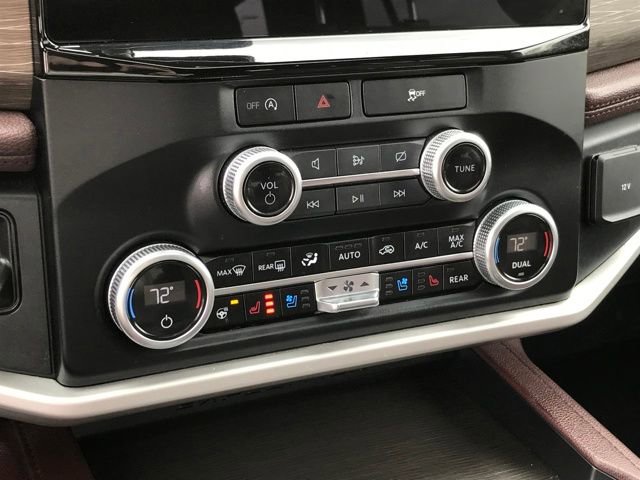 Used 2024 Ford Expedition Limited AWD/4WD image 12