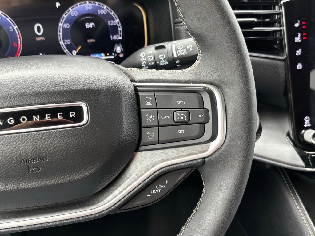 Used 2025 Jeep Wagoneer Series II w/ 8-Passenger Seating Package image 21