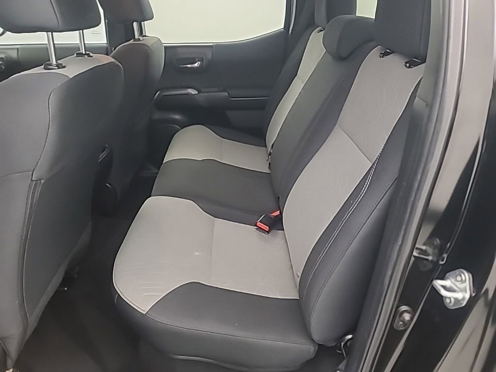 Used 2022 Toyota Tacoma TRD Sport image 21