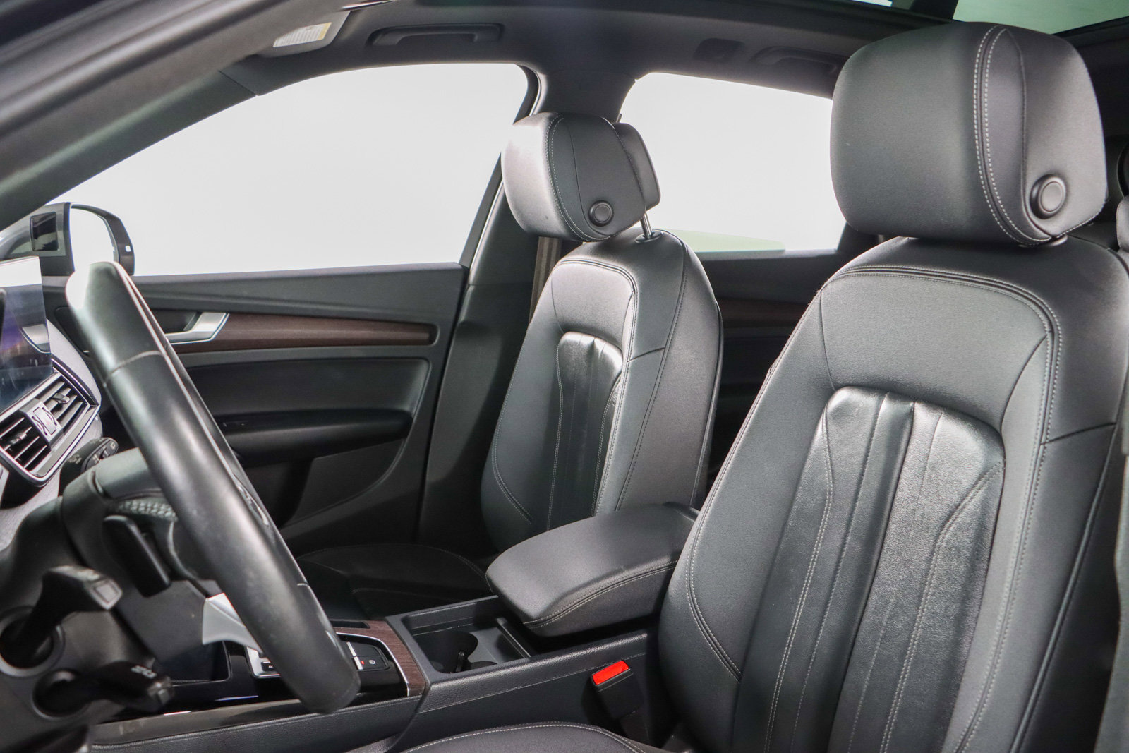 Used 2023 Audi Q5 2.0T Premium w/ Convenience Package image 23