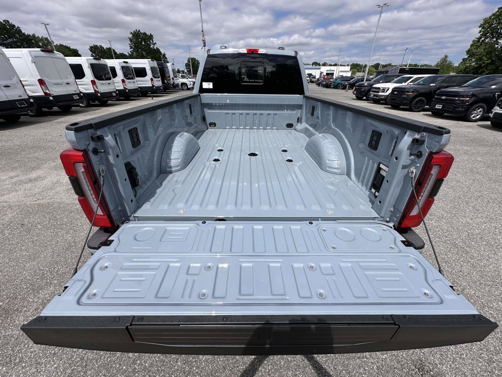 New 2026 Ford F350 Platinum AWD/4WD image 28