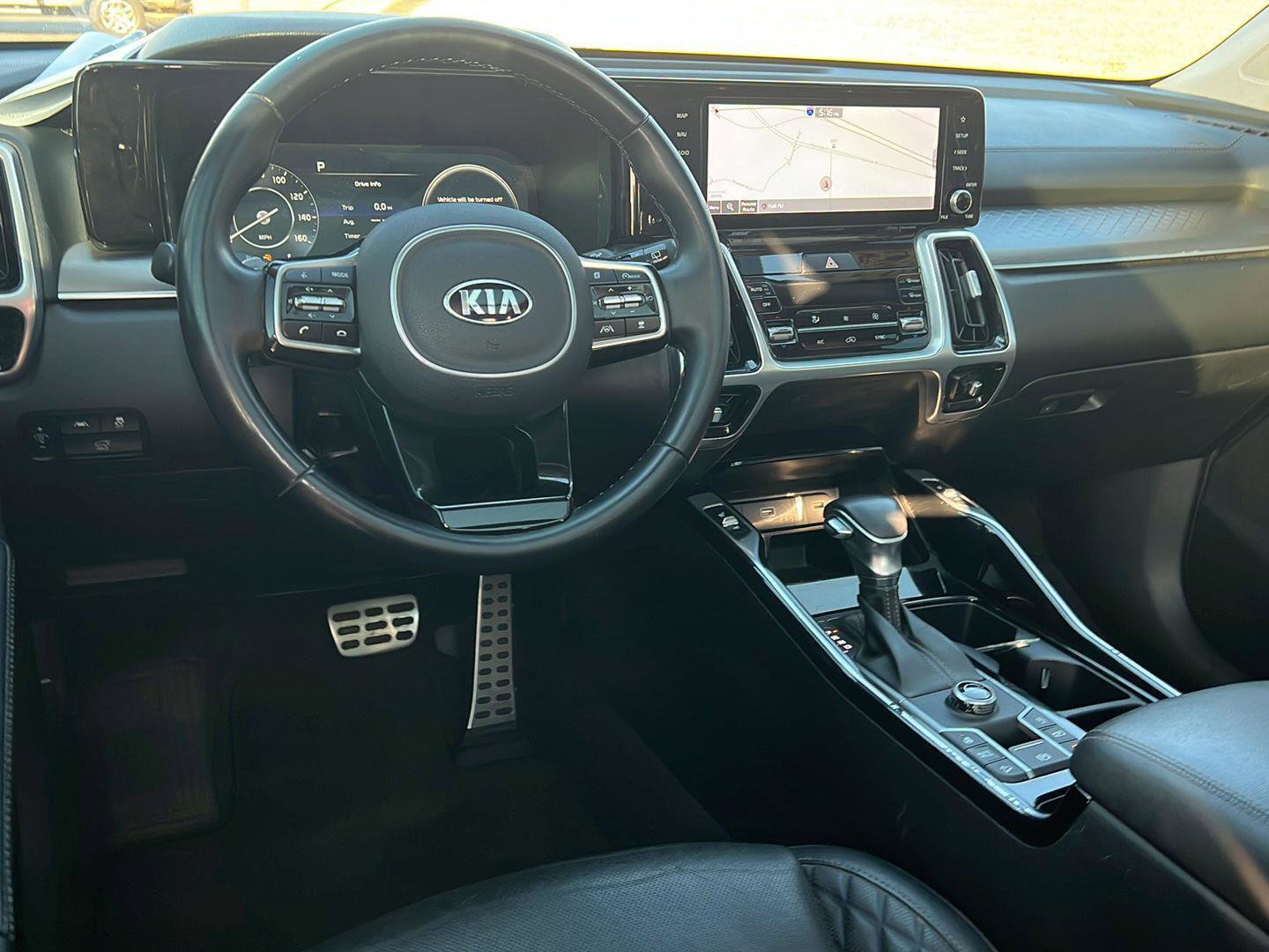 Used 2021 Kia Sorento SX image 18