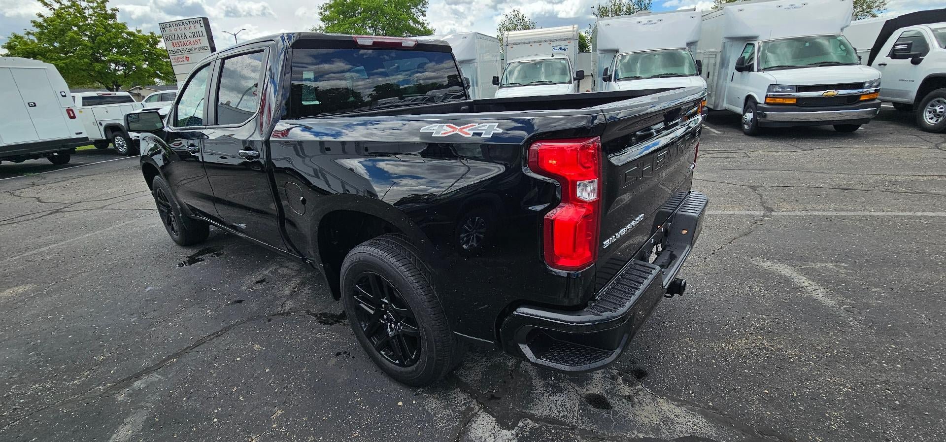 Used 2023 Chevrolet Silverado 1500 RST w/ LPO, Dark Essentials Package AWD/4WD image 5