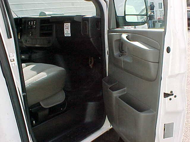 Used 2013 Chevrolet Express 3500 w/ Express Access Plus Package RWD image 23