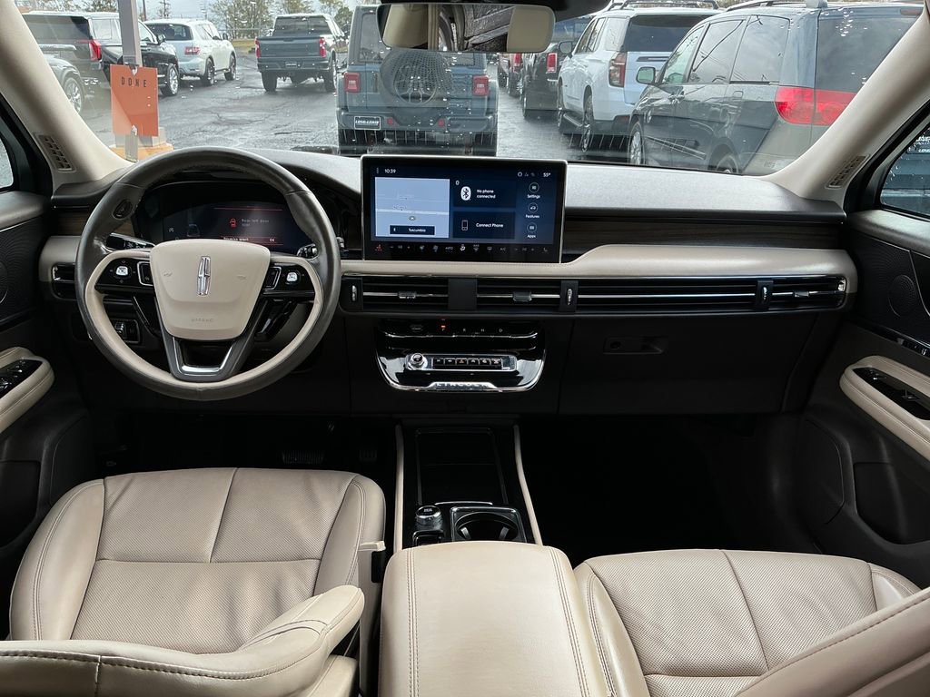 Certified 2024 Lincoln Corsair Reserve w/ Equipment Group 201A image 17