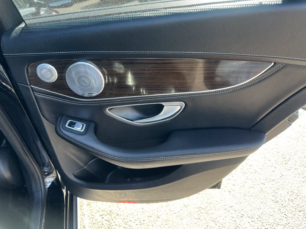 Used 2015 Mercedes-Benz C 300 4MATIC Sedan image 22