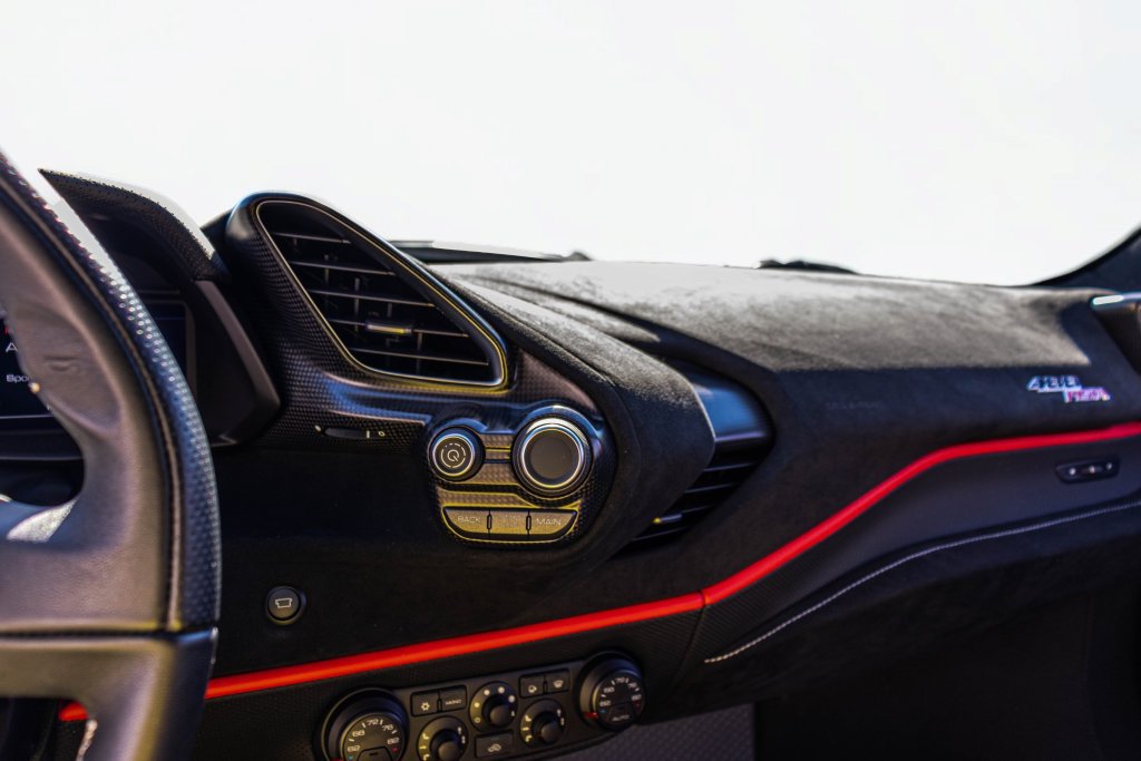 Certified 2019 Ferrari 488 Pista Coupe RWD image 41