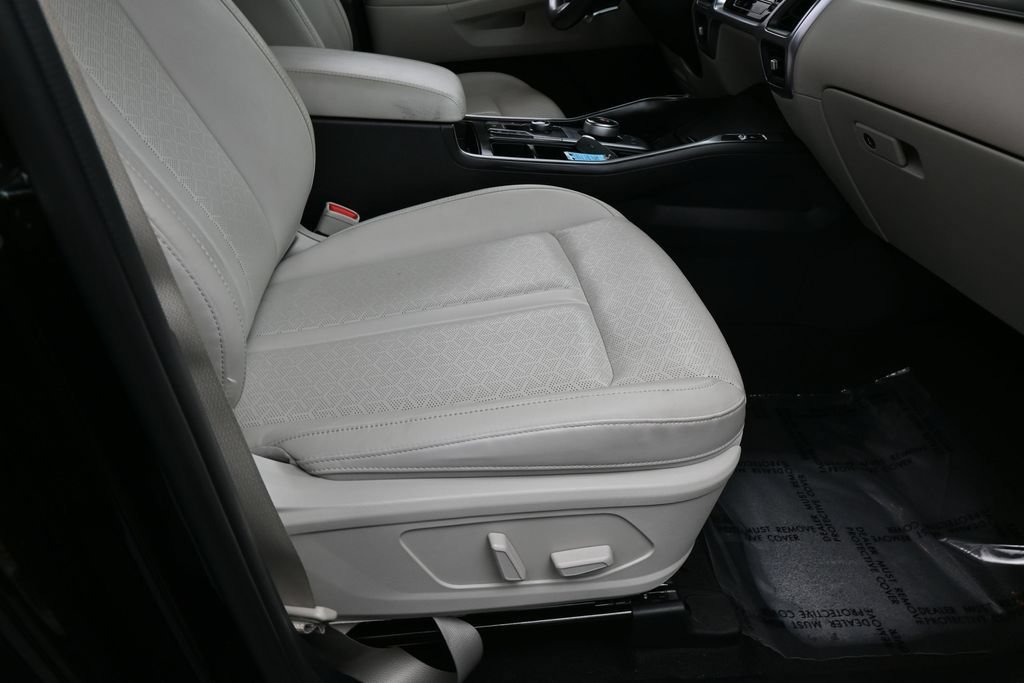 Used 2023 Kia Sorento EX FWD image 46