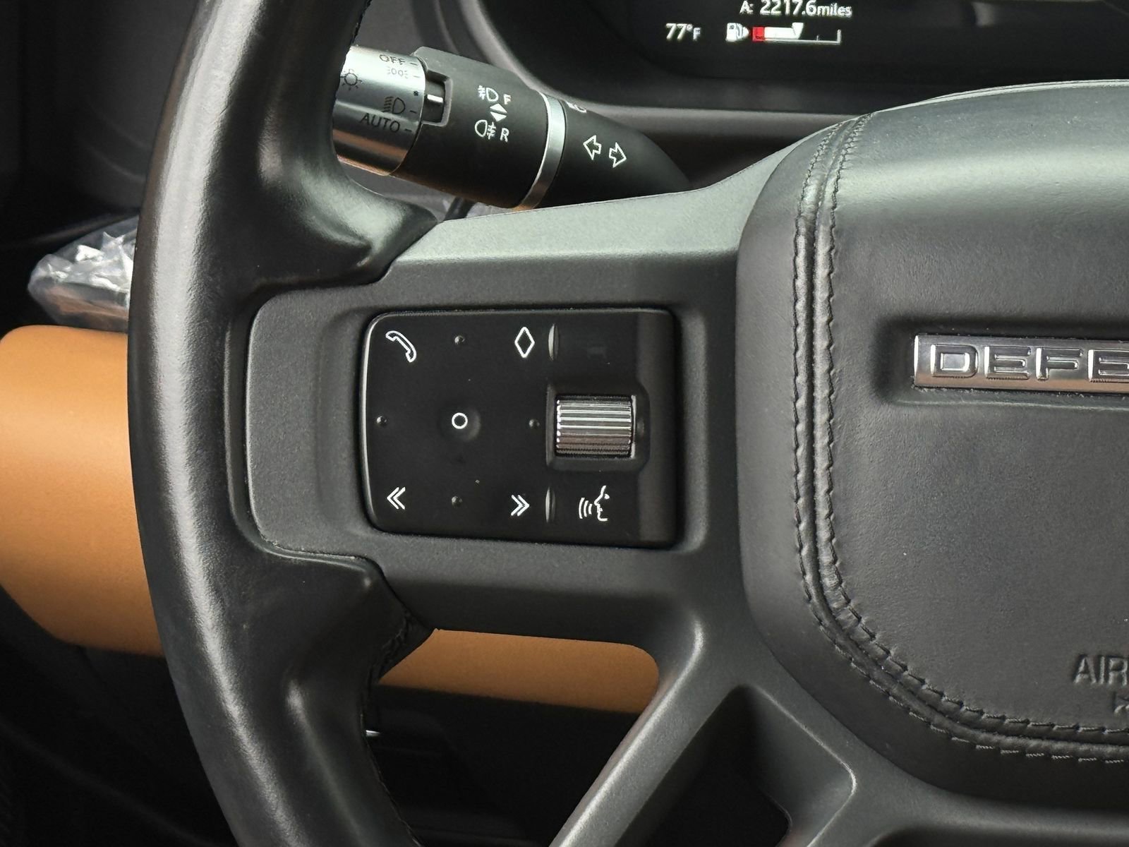 Used 2022 Land Rover Defender 110 X AWD/4WD image 17