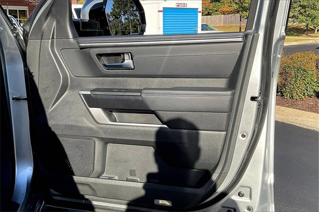 Used 2025 Toyota Sequoia Platinum image 24