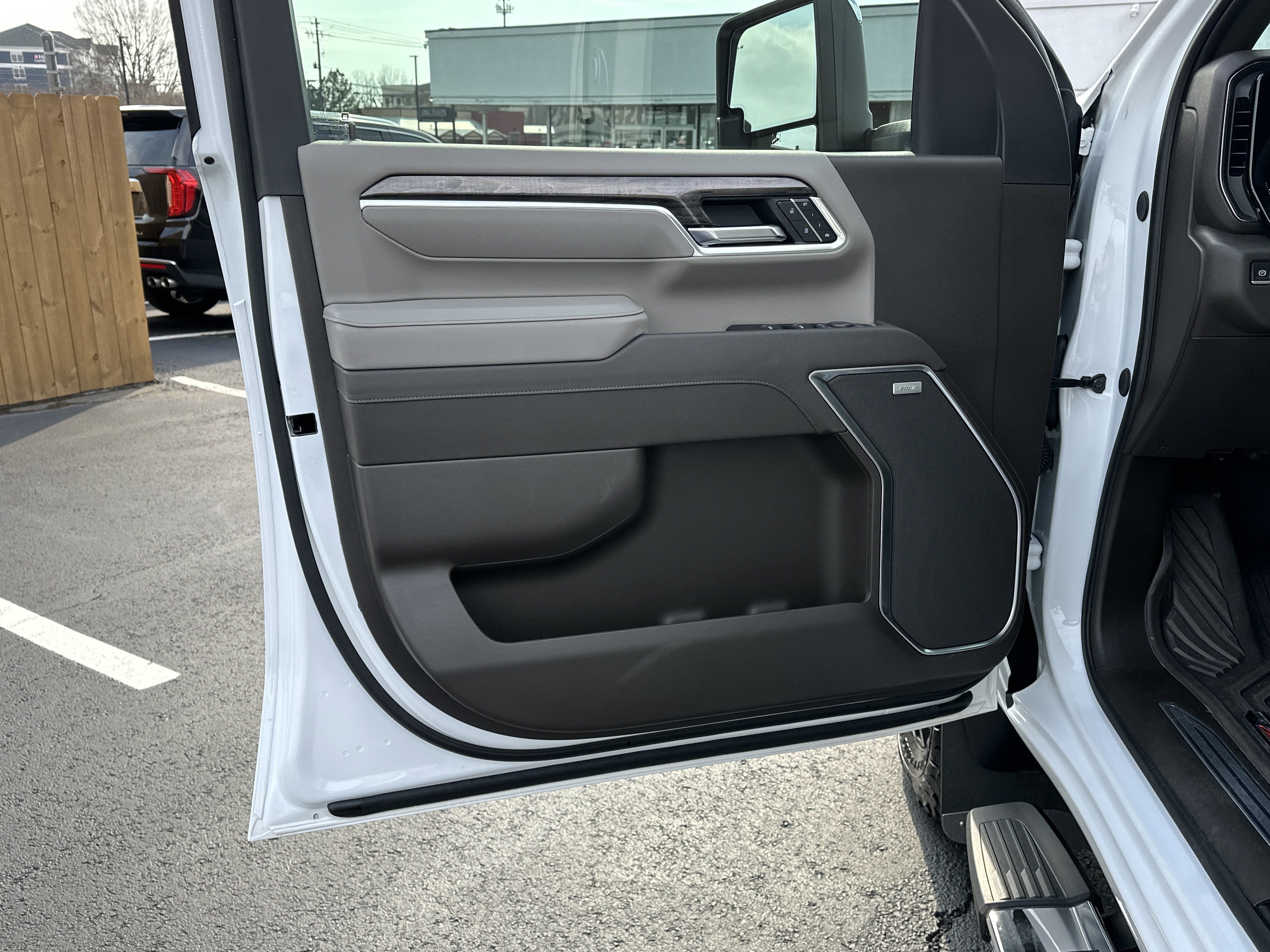 Used 2025 Chevrolet Silverado 2500 LTZ w/ LTZ Premium Package image 10