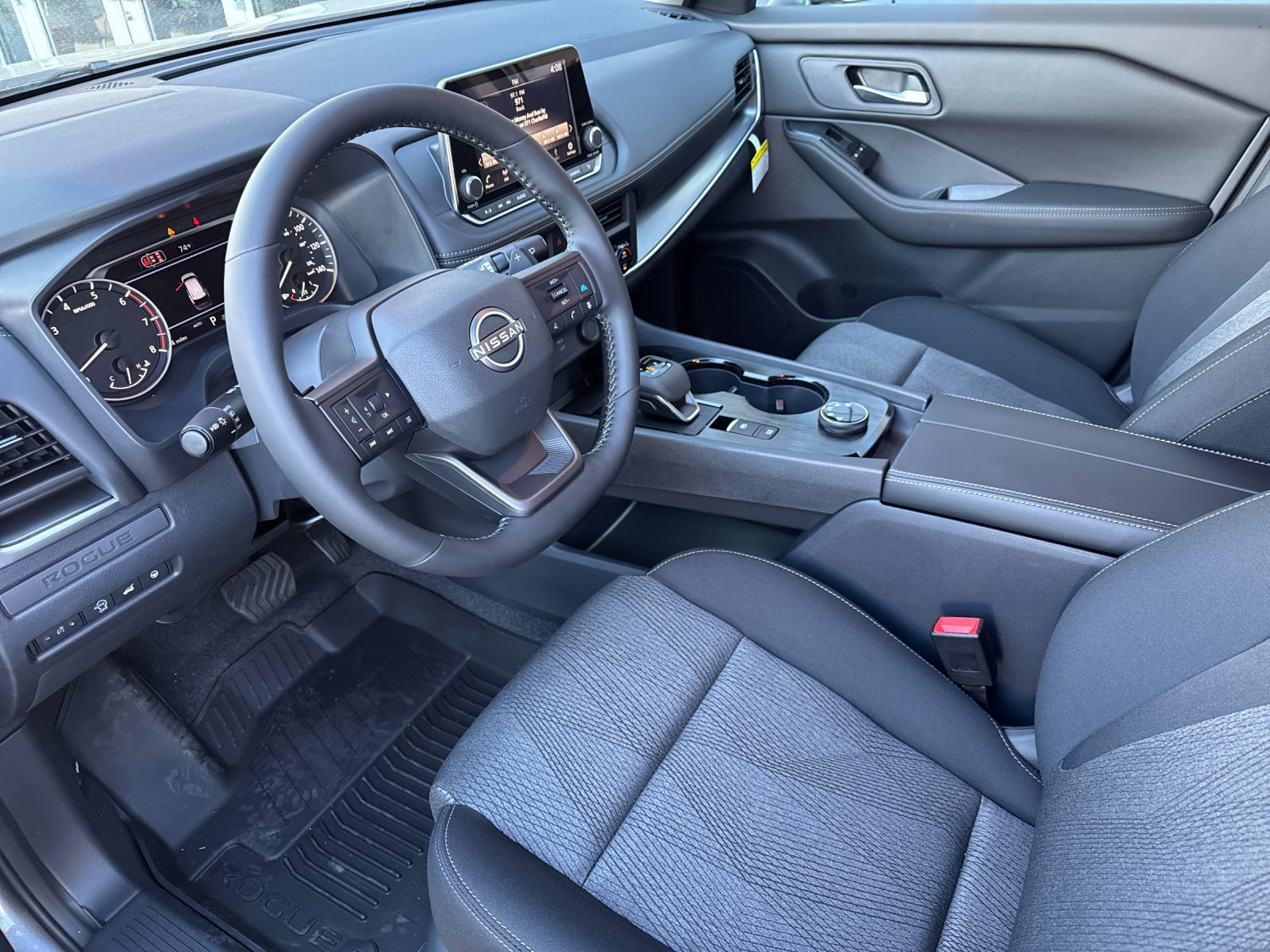 New 2026 Nissan Rogue SV AWD/4WD image 10