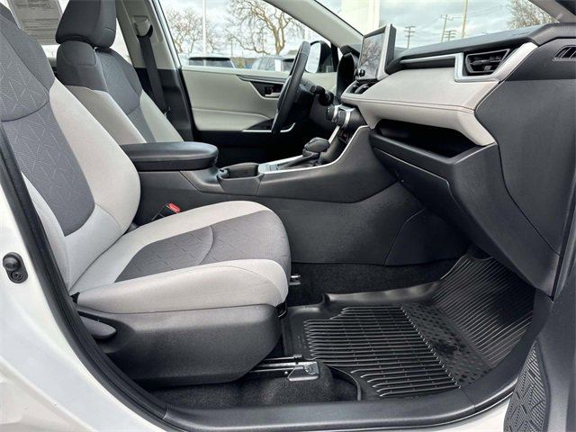 Used 2024 Toyota RAV4 XLE image 17