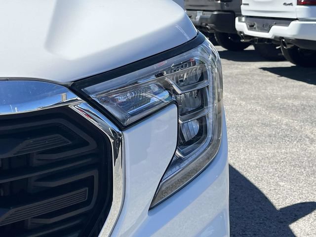 Used 2024 GMC Terrain SLE FWD image 9