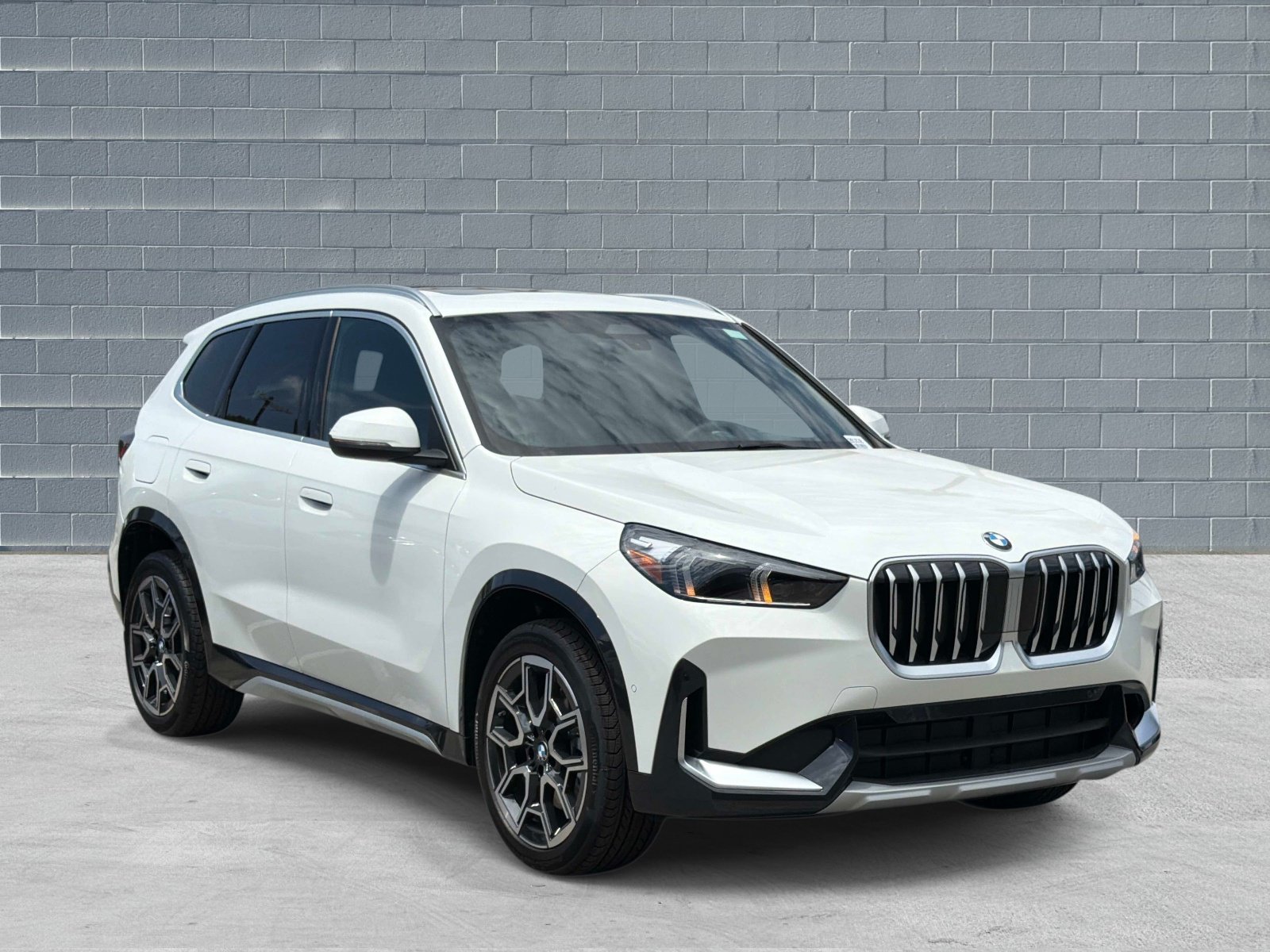 New 2026 BMW X1 xDrive28i w/ Convenience Package
