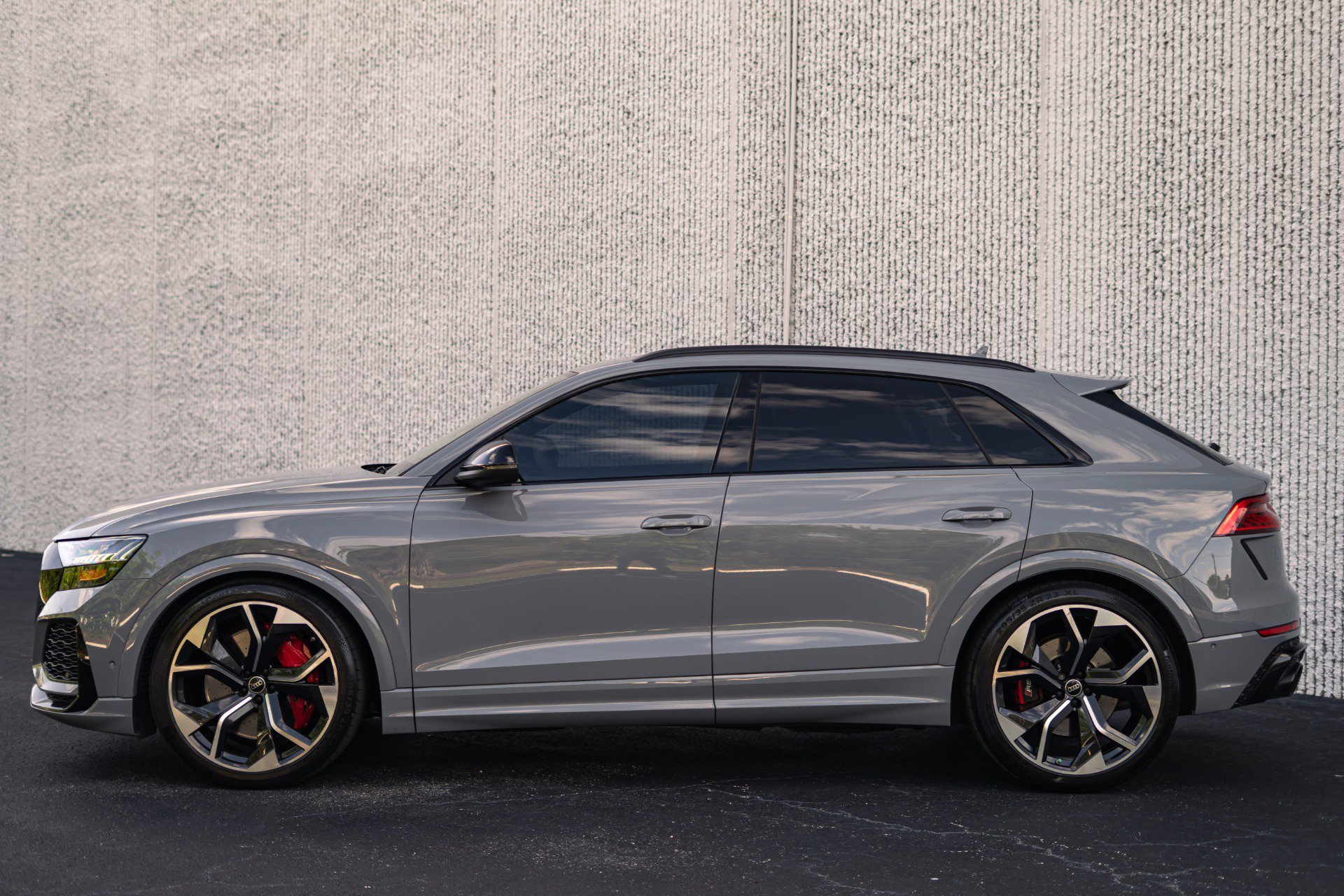 Used 2024 Audi RS Q8 AWD/4WD image 39