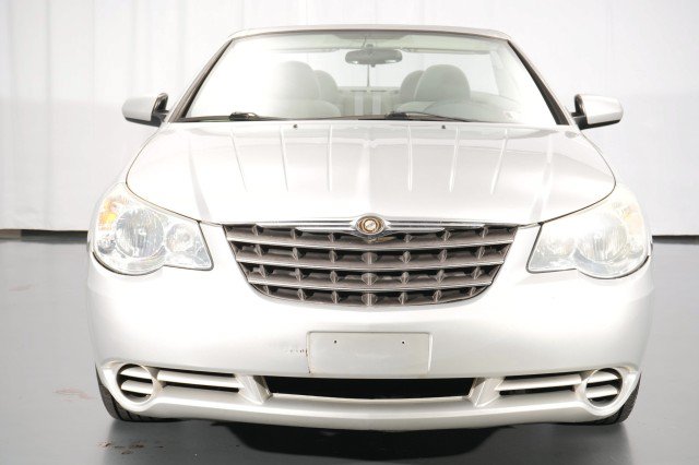 Used 2008 Chrysler Sebring Touring FWD image 6