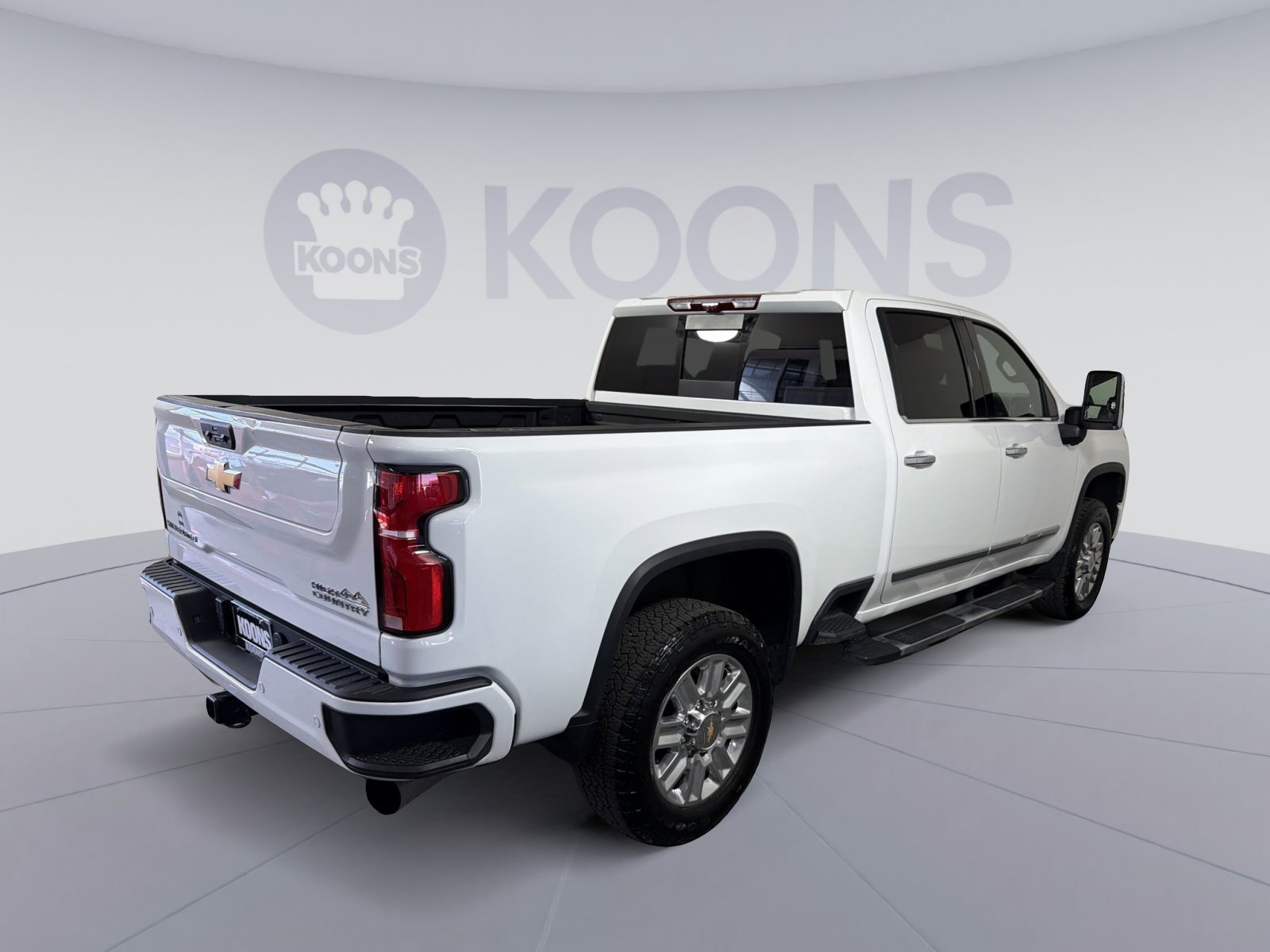 Used 2024 Chevrolet Silverado 2500 High Country w/ High Country Premium Package image 7