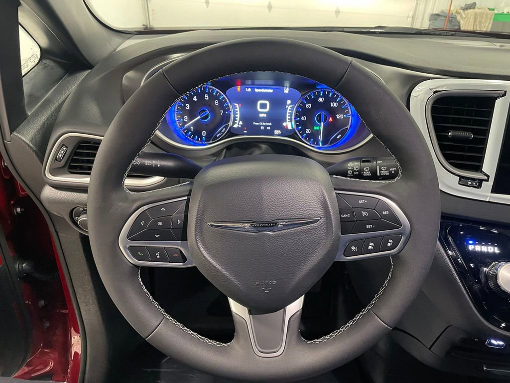 Used 2026 Chrysler Voyager LX image 23