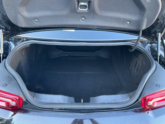 Used 2020 Chevrolet Camaro LT RWD image 17