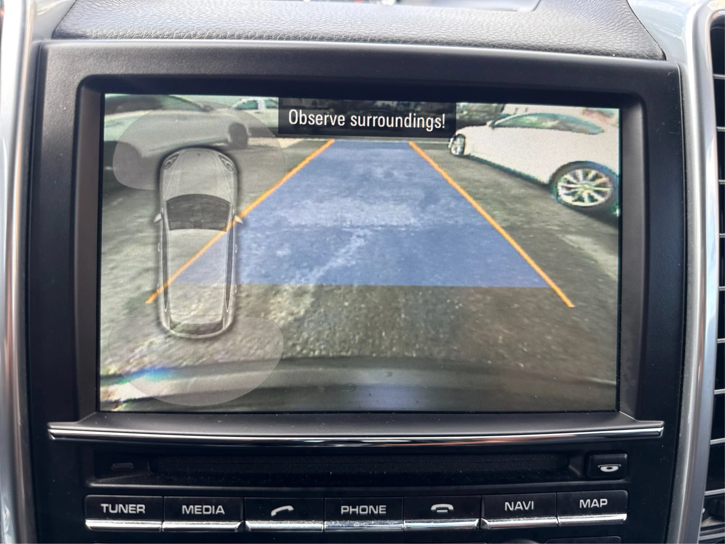 Used 2014 Porsche Cayenne GTS AWD/4WD image 25
