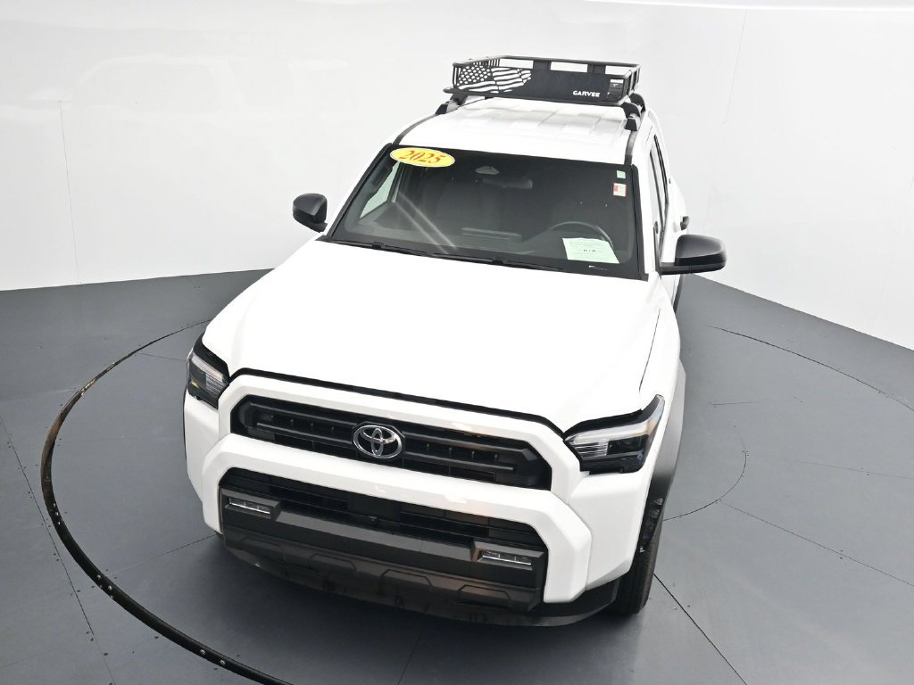 Used 2025 Toyota 4Runner SR5 AWD/4WD image 26